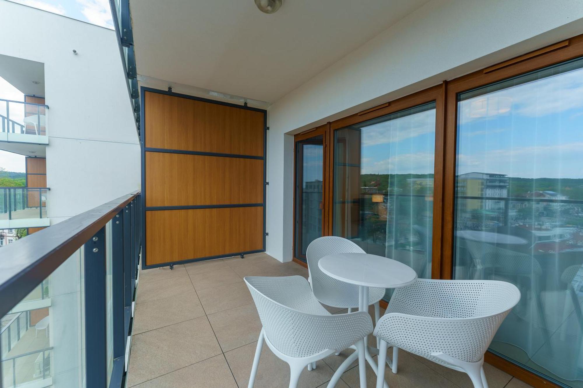 Aquamarina Prima Deluxe Studios With Sea View By Noclegi Renters Miedzyzdroje Exterior foto